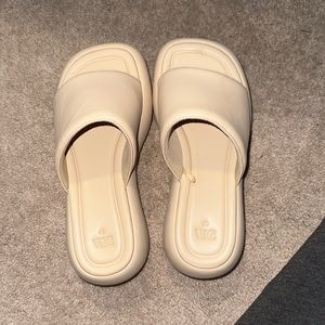 Tan Platform Sandals ZARA - Like New